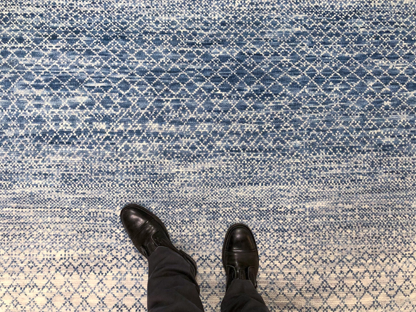 Grass Design (8'01"x9'10") lt.blue