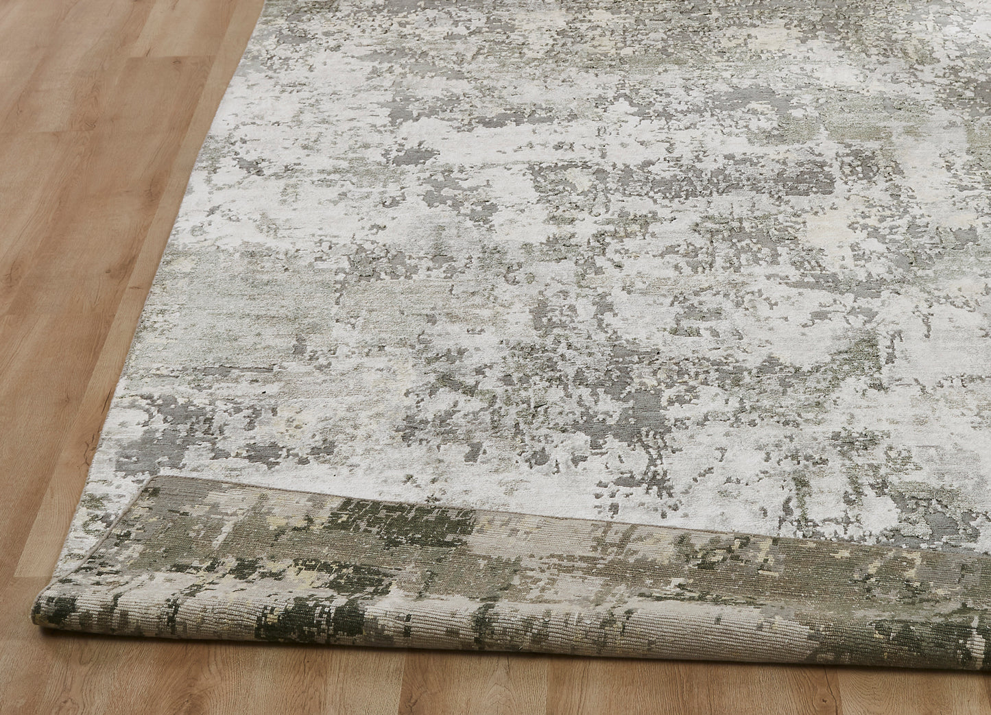 Nola Collection 13952 Silver Mist