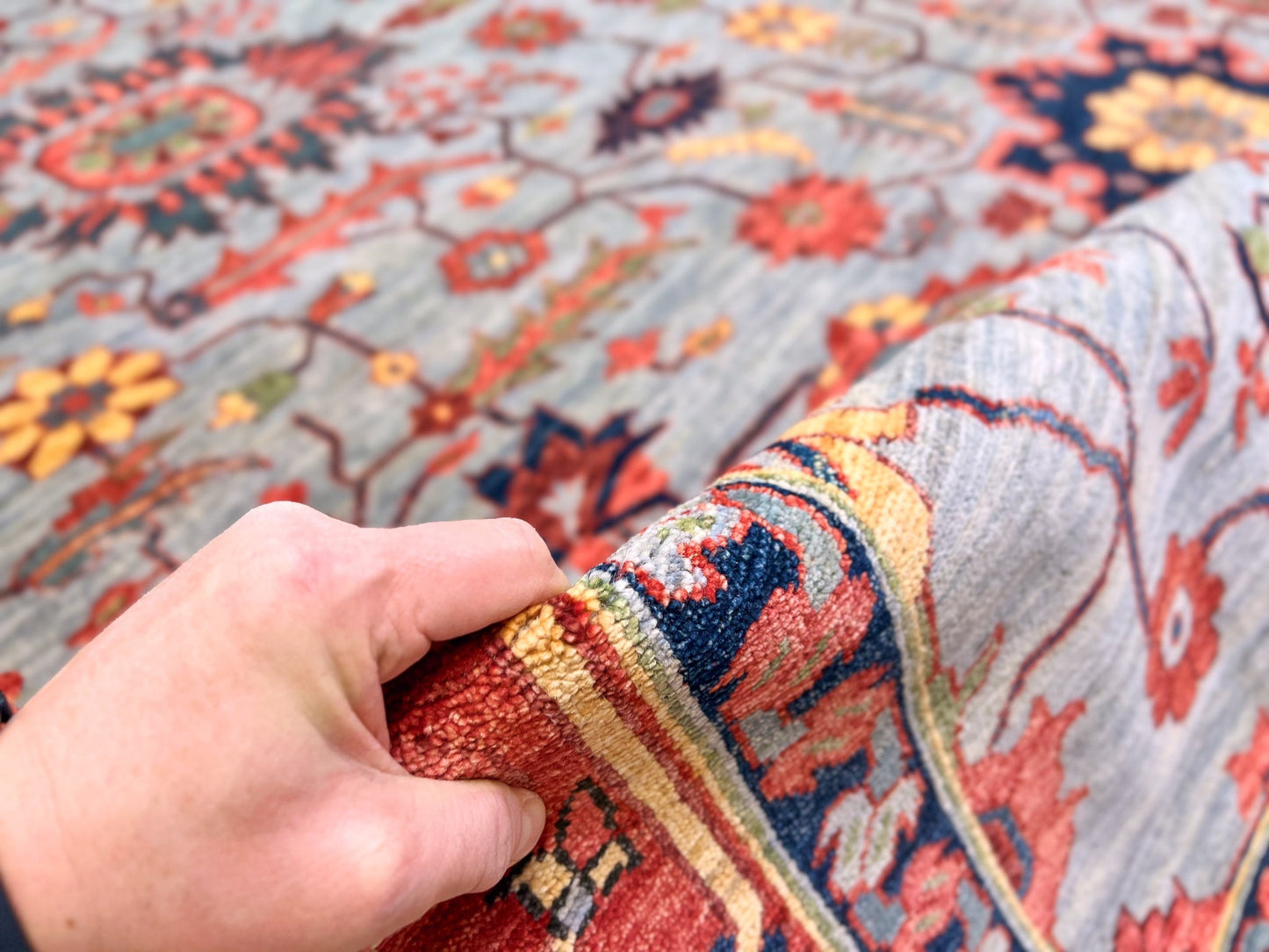 Afgahn Heriz (10'02"x14'00") lt.blue/red