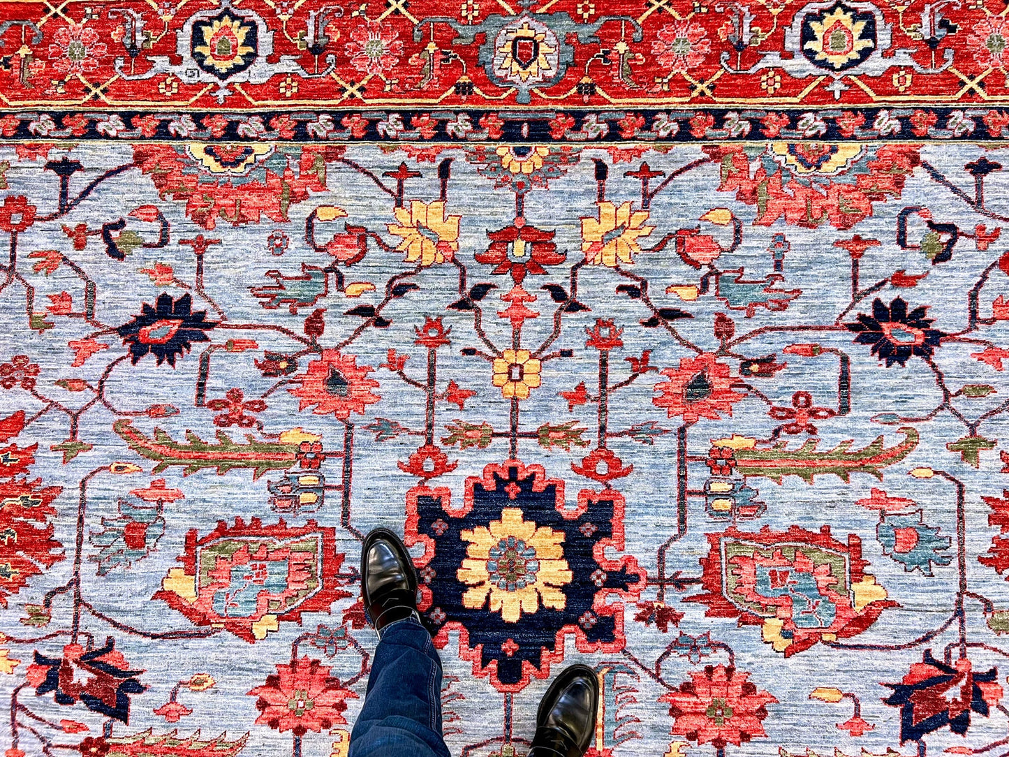 Afgahn Heriz (10'02"x14'00") lt.blue/red