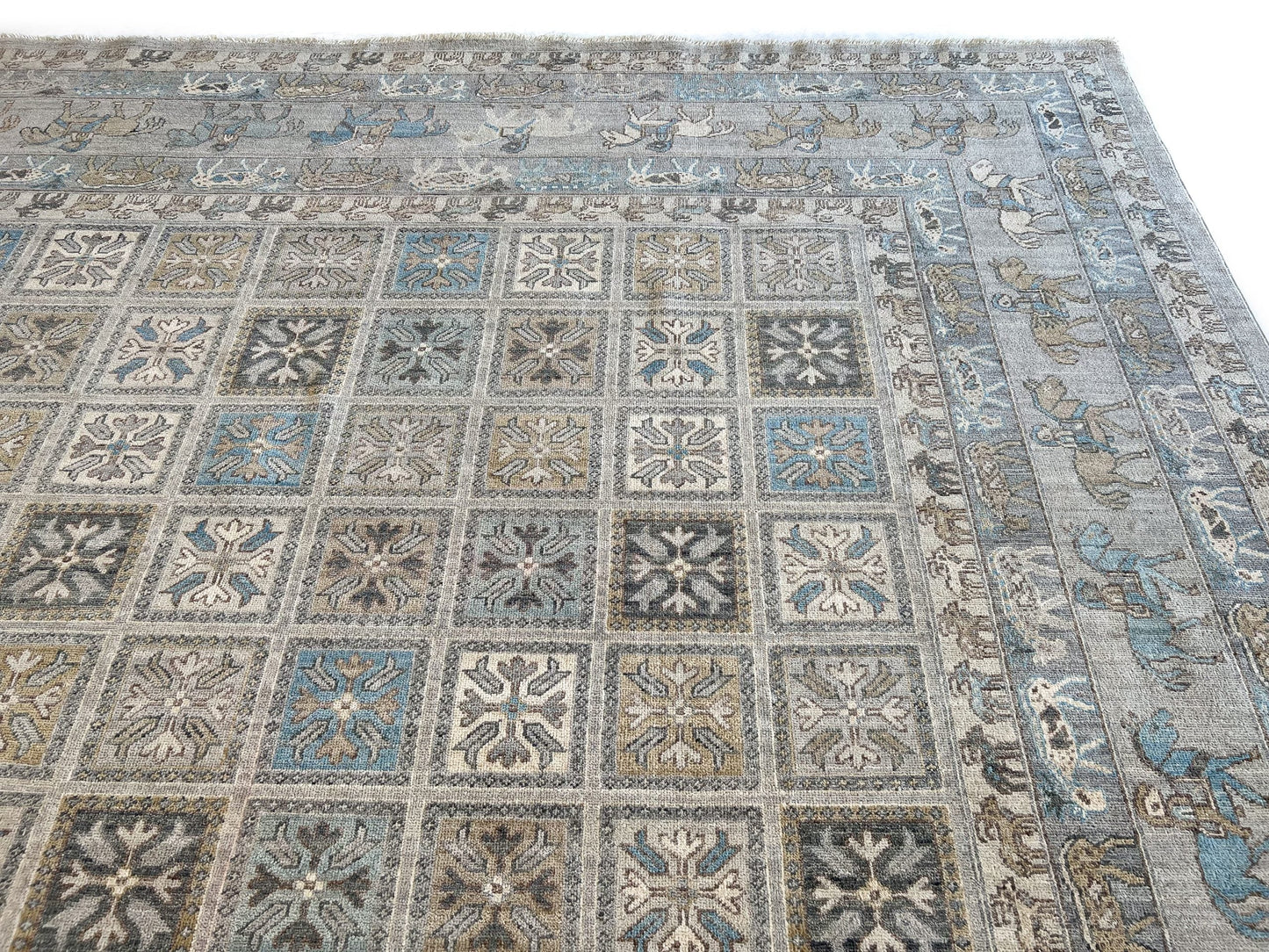 Antique-Washed Pazyryk (10x14) ivory/lt.gray