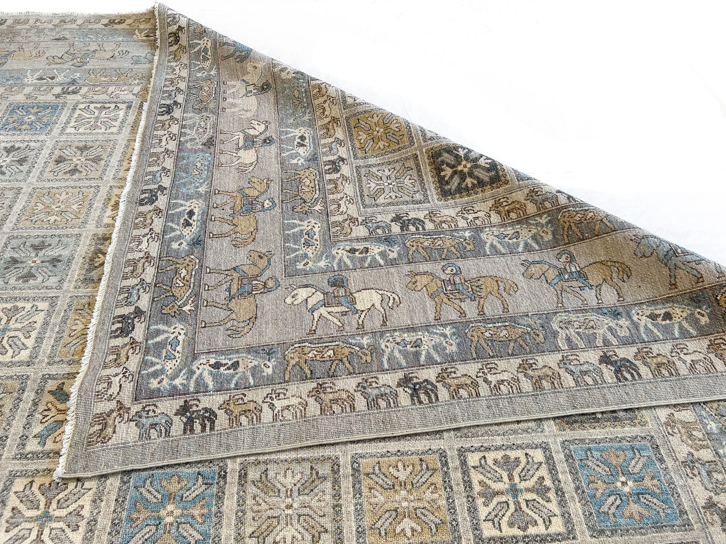 Antique-Washed Pazyryk (10x14) ivory/lt.gray