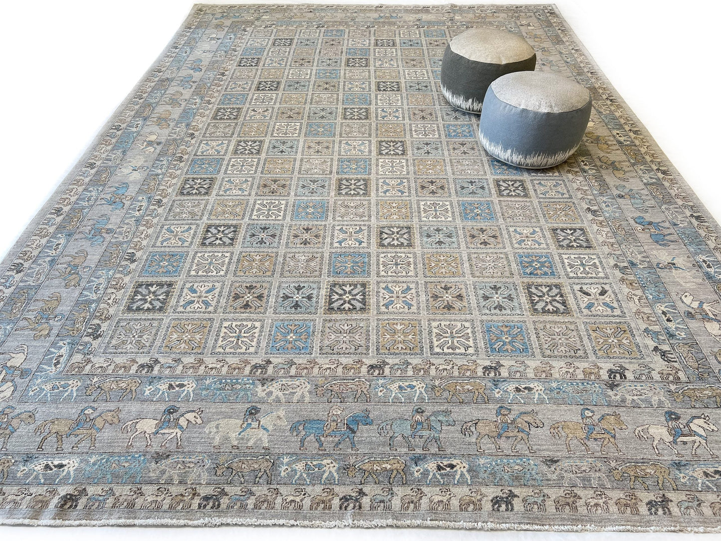 Antique-Washed Pazyryk (10x14) ivory/lt.gray