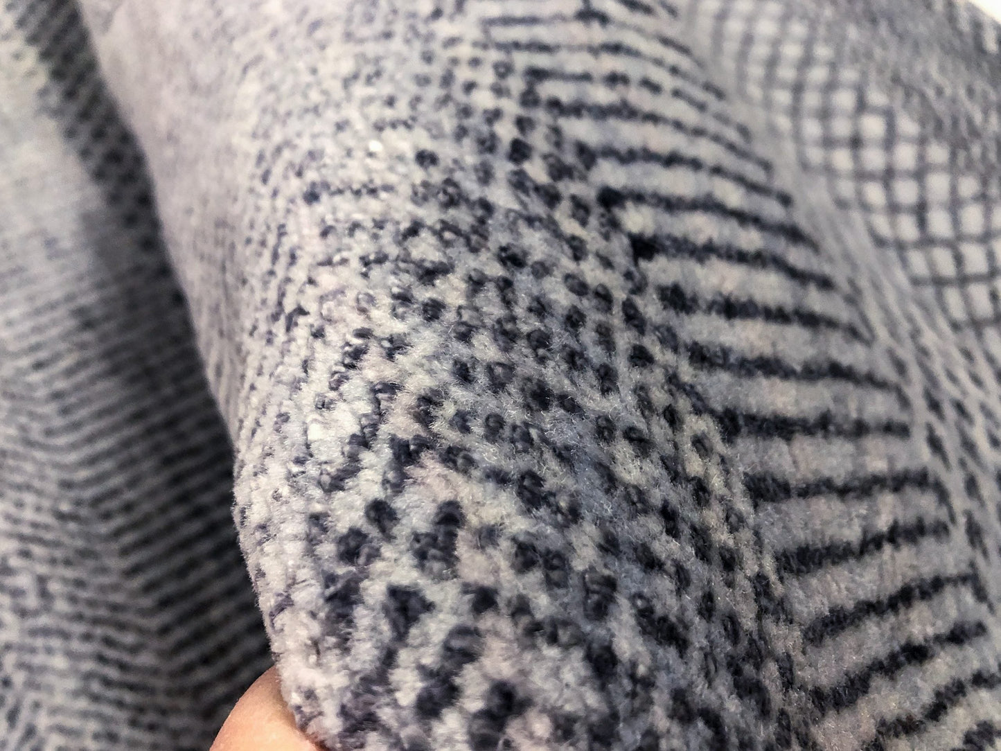 Durva Grass Design (7'11"x10'01") blue/gray