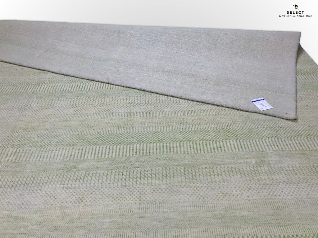 Durva Grass Design (7'11"x9'11") ivory/lt.green