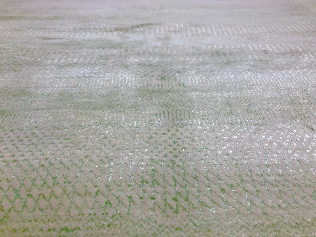 Durva Grass Design (7'11"x9'11") ivory/lt.green