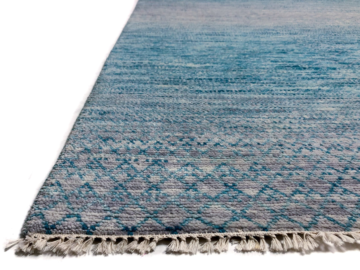 Durva/Grass Design (9'01"x11'11") lt.blue
