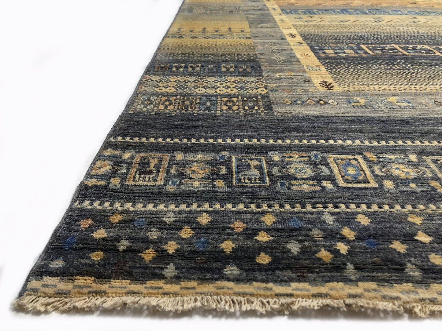 Khorjin / Gabbeh (9'09"x13'11") gray/ivory