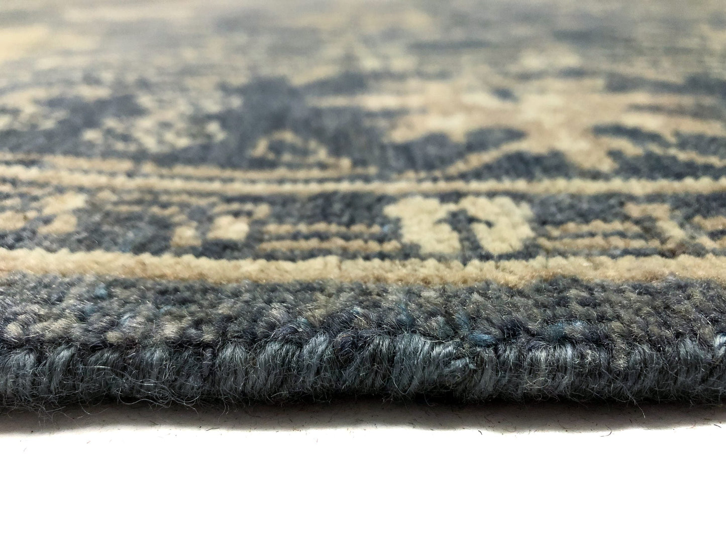 Indo-Oushak Design (6' Square) blue