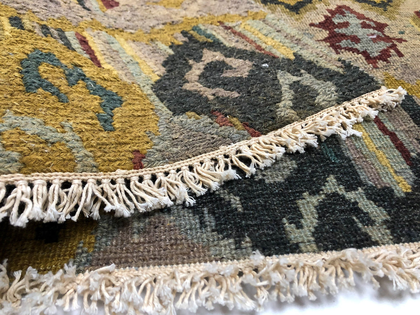 Reversible/2-Sided Ikat Design (6' Square) multicolor