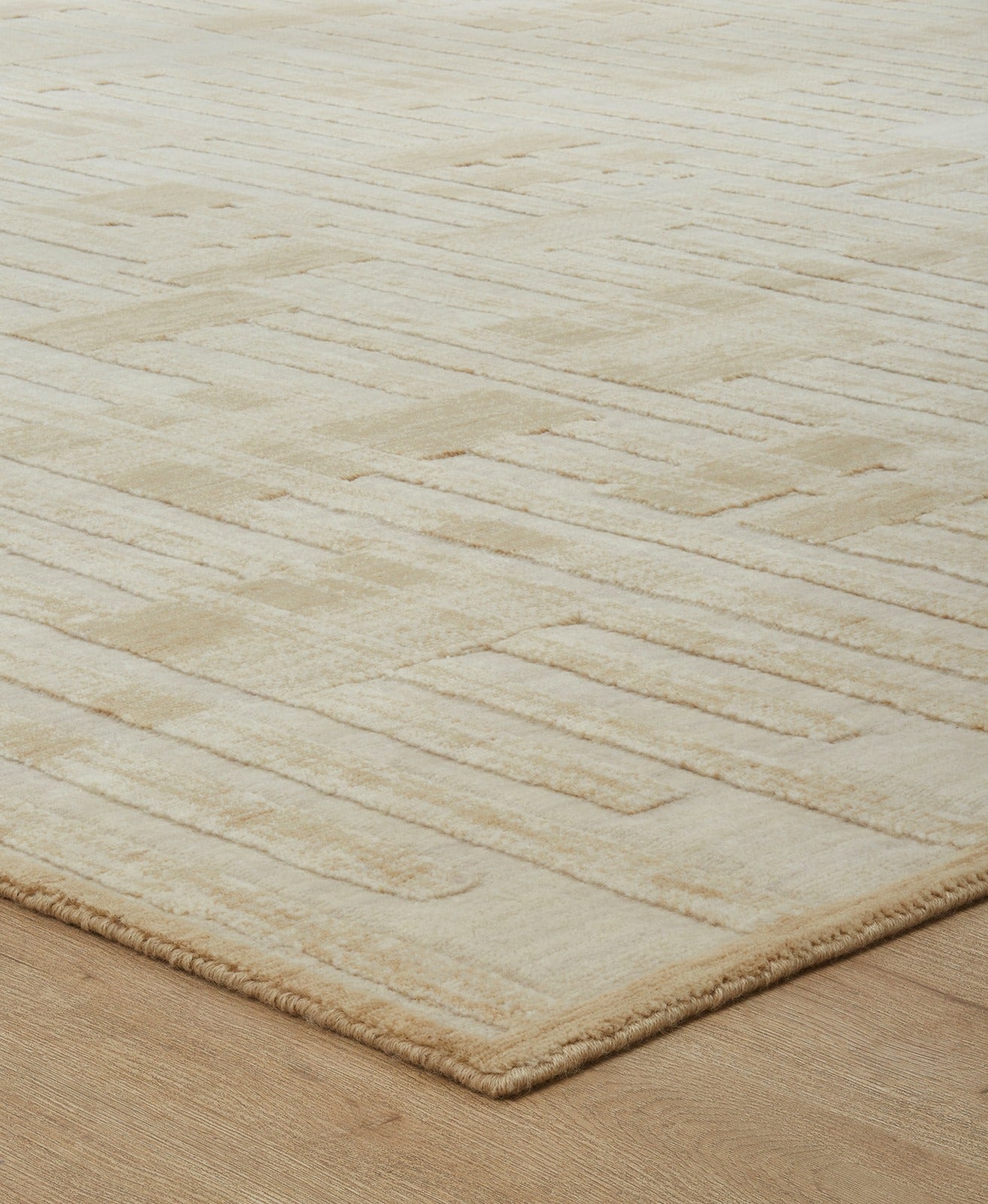 Vaughn Collection 114032 Sand/Cream